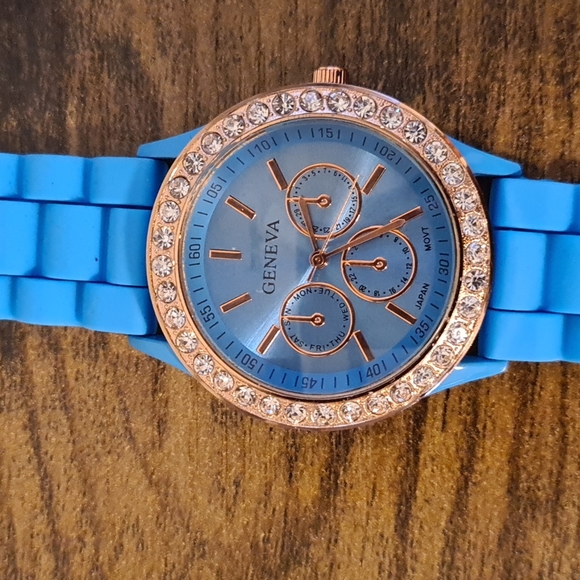 Geneva Rhinestone Watch | Never Worn | Needs Battery Replaced - Picture 4 of 6